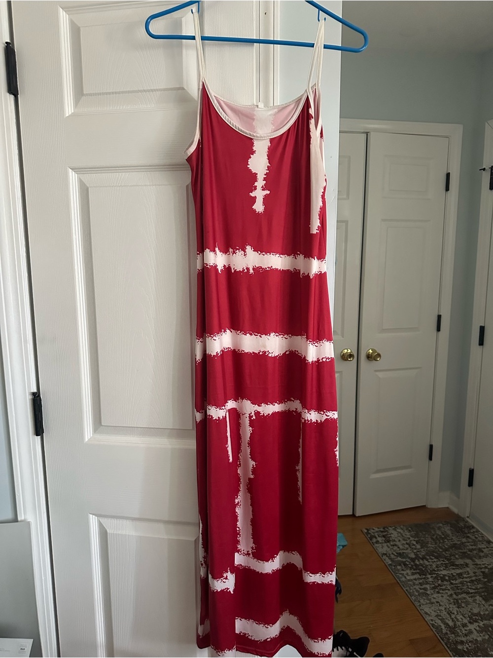 Women’s Red and White Tie-Dye Maxi Dress - Sleeveless